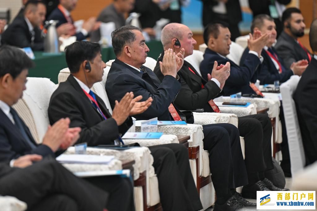 中國（喀什）—中亞南亞法治論壇（2025）在新疆喀什舉行(圖1)